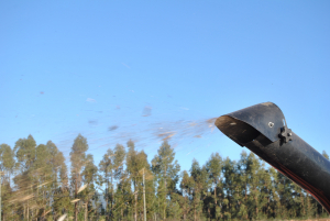 [Galeria] Trituração de resíduos vegetais