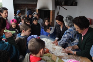 Crianças de Lisboa visitam moinho de água do Galisteu